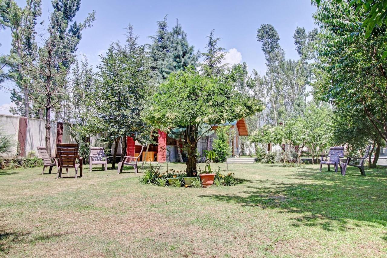 Super Oyo Capital O 91600 The Village Classic Hotel And Restaurant Srinagar  Exterior photo